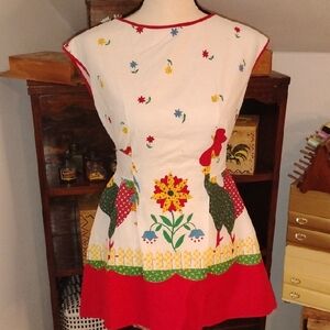 Vintage Floral Rooster Cotton Apron/ Dress/Top in Adorable Pattern Bright Colors